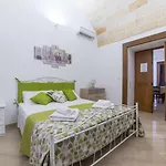 לינה וארוחת בוקר La Campana Salentina 4*
