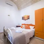 La Campana Salentina לינה וארוחת בוקר 4*